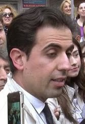 MAY  11   -   OGGETTI VOLANTI SCONOSCIUTI AL COMUNE DI MARANO - Un fenomeno paranormale o un Sindaco… anormale?